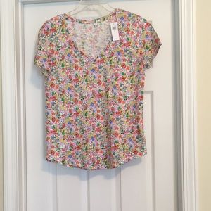 GAP-NWT-Lady’s Short Sleeves T-Shirt-Size M